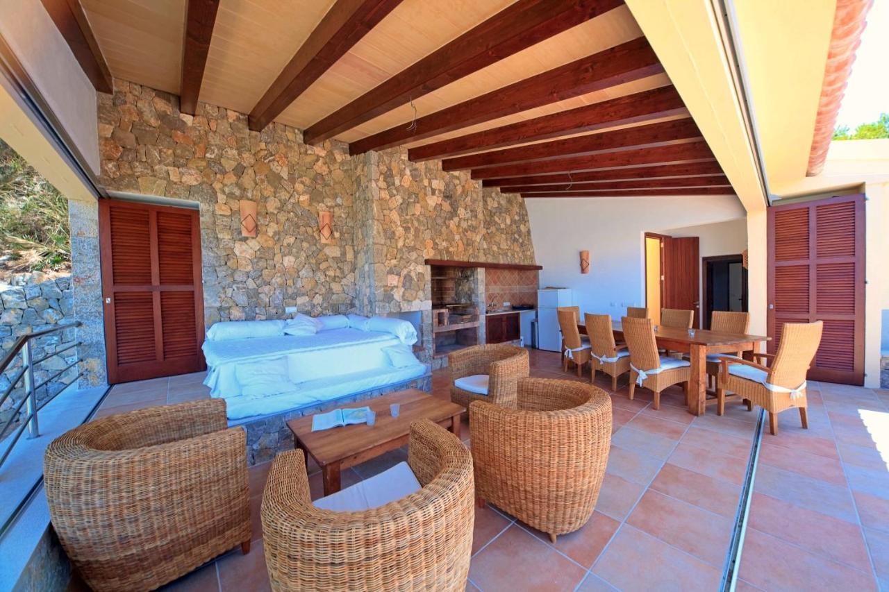 Beach Villa Cala Carbo Cala San Vicente Villa *